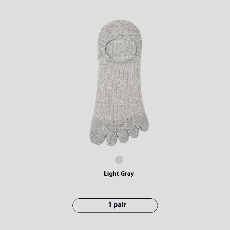 Men's five-finger invisible socks in modal fabric, shown in various neutral colours on a flat surface.