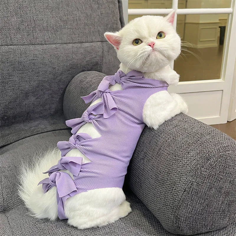 Lace-up cat sterilization clothing in polyester fabric for post-operation recovery