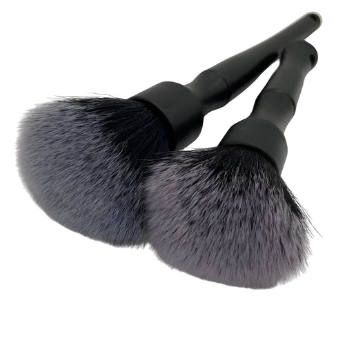 Black car detailing brush with super soft pig hair bristles and PP handle shown in two sizes.