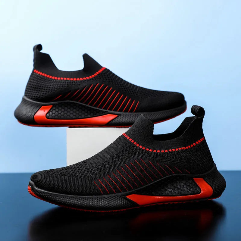 Men's mesh slip-on sneakers with striped design and front lace-up in black colour
