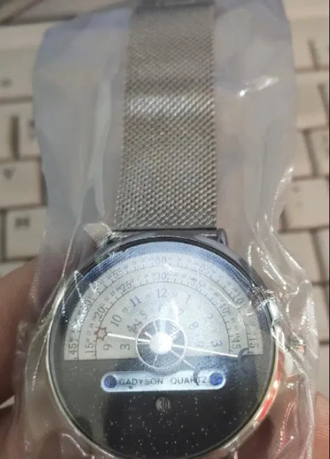 Men's gold sports quartz watch with 40mm dial and stainless steel strap showing time display