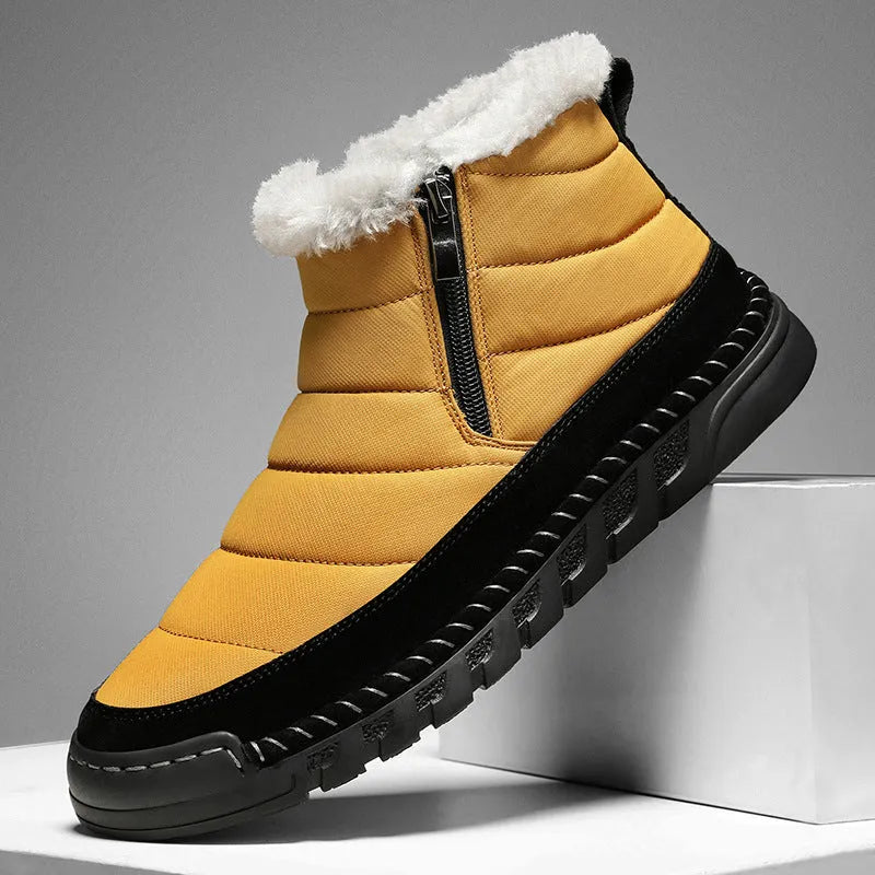 Men's plus size snow boots in black with round toe, flat heel and rubber sole