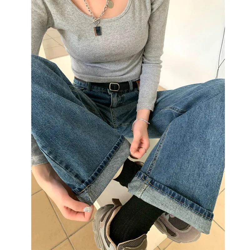 Women's retro blue straight-leg jeans with high waist in cotton denim fabric