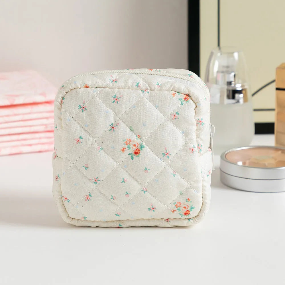 Women's floral polyester key storage bag wallet organiser with sewing thread decorative elements