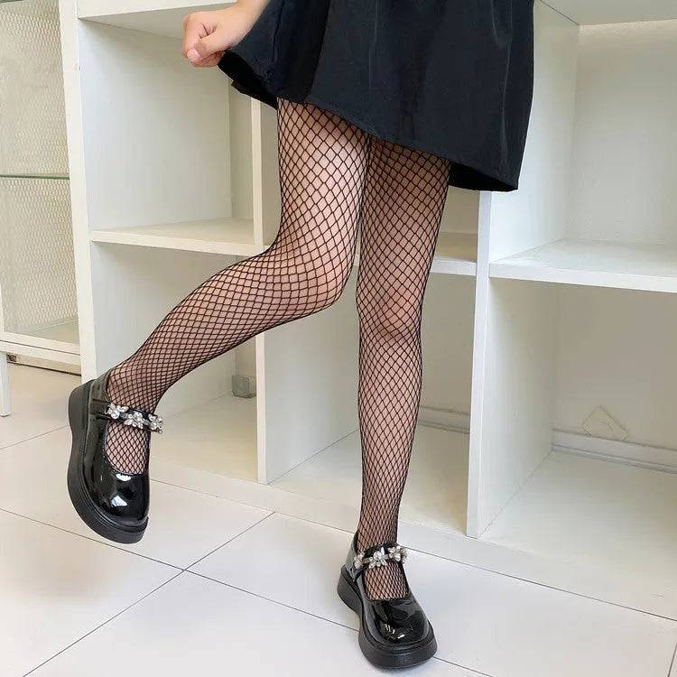 Women's mesh stockings showing large, medium, and small net patterns in black and white.