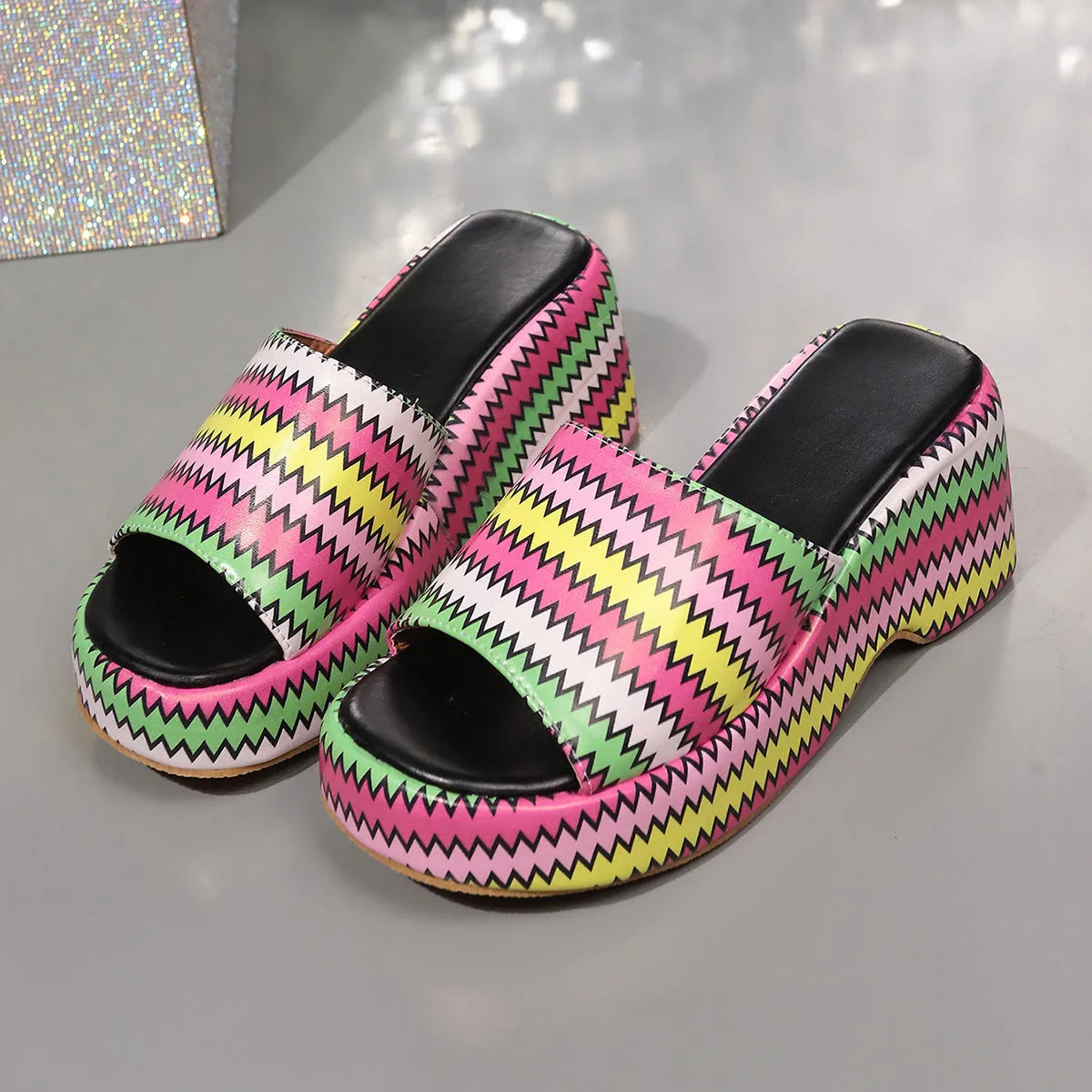 Women's colourful wave print wedges sandals with thick rubber sole and fish mouth toe design