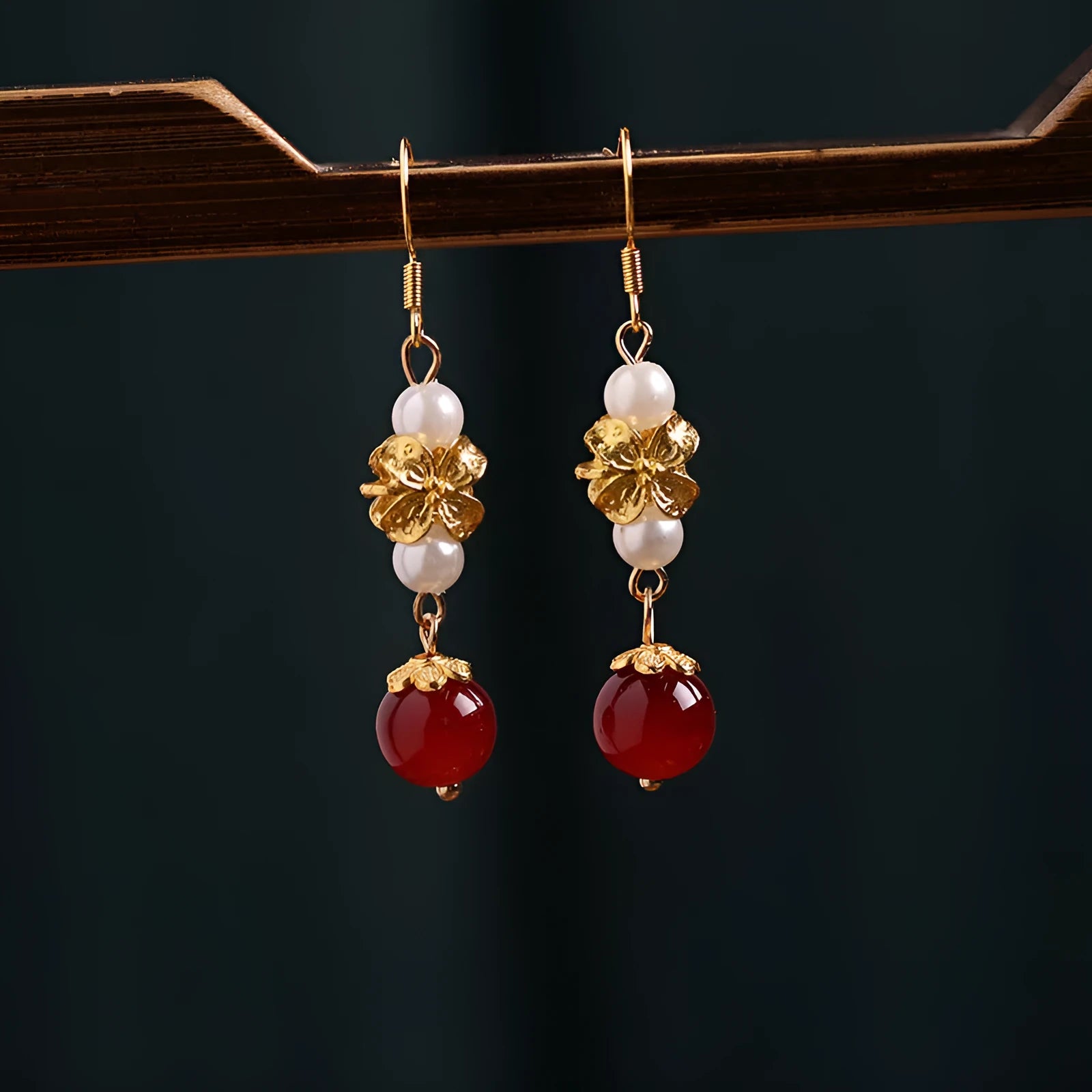Gold geometric vintage earrings with court style design for traditional Chinese clothing