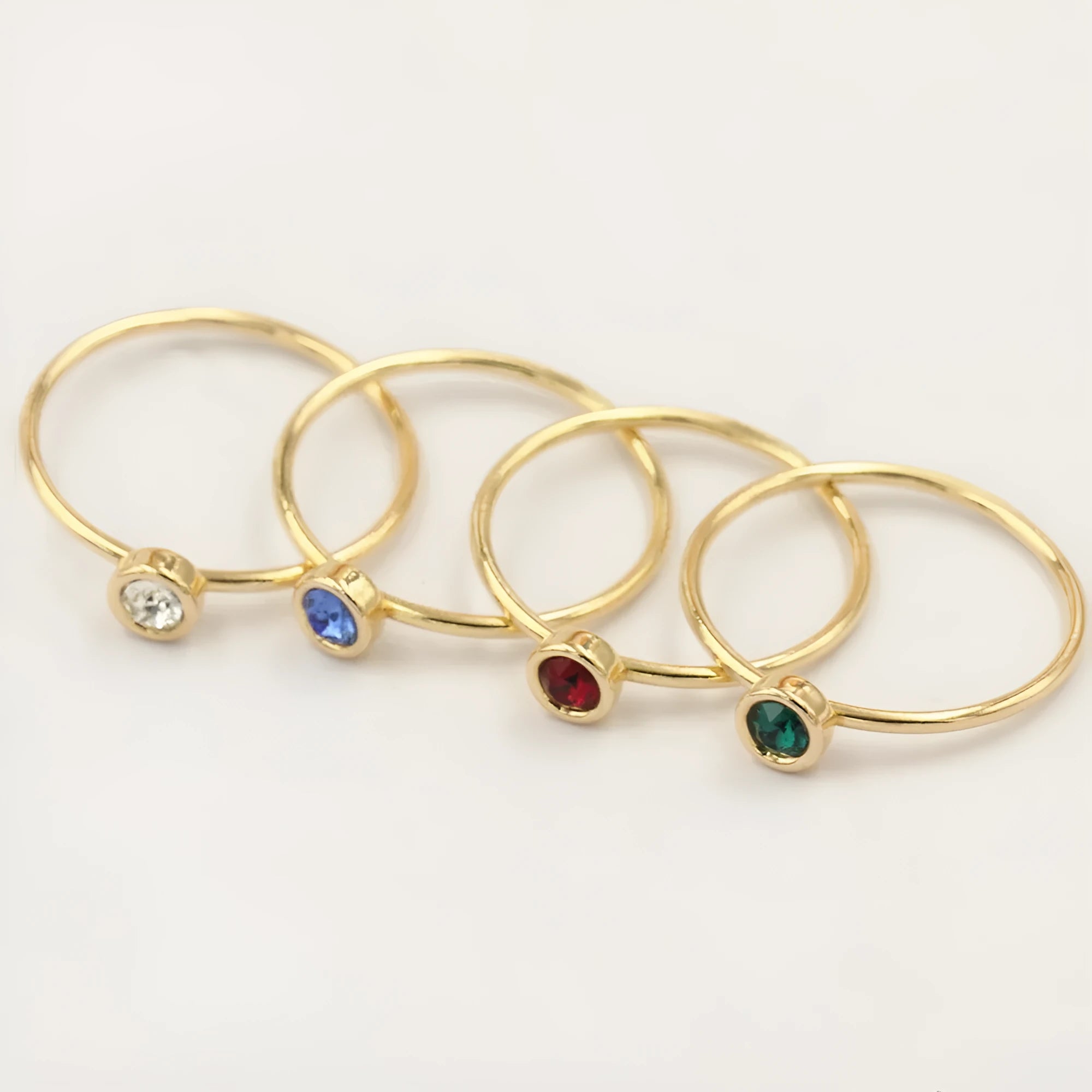 Women's knuckle ring with 14K gilded finish and zircon stone in choice of four colours