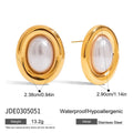 Close-up of a pair of stainless steel vintage-style stud earrings with a pearl detail in JDE0305051 colour.
