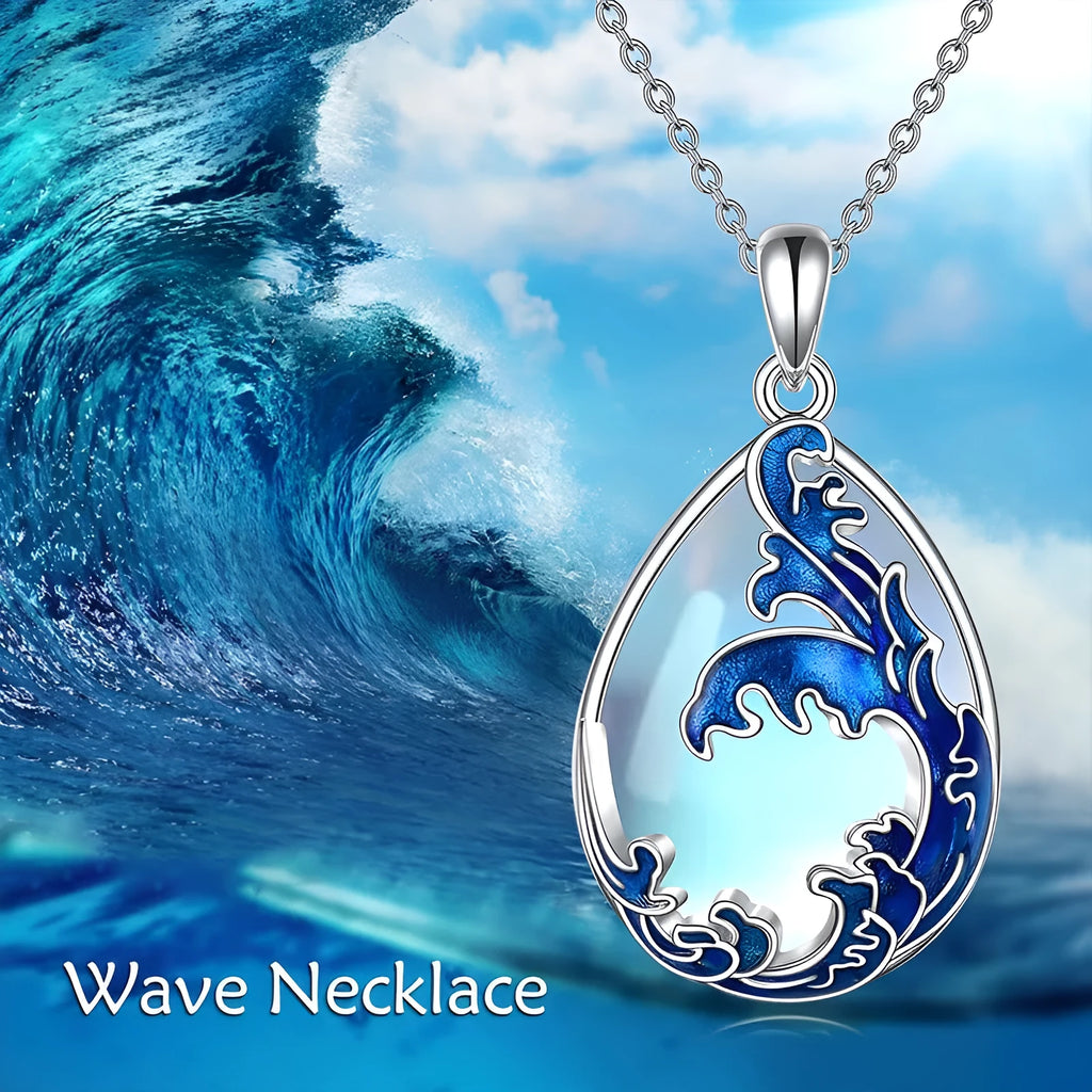 Moonstone blue heart pendant on women's alloy necklace
