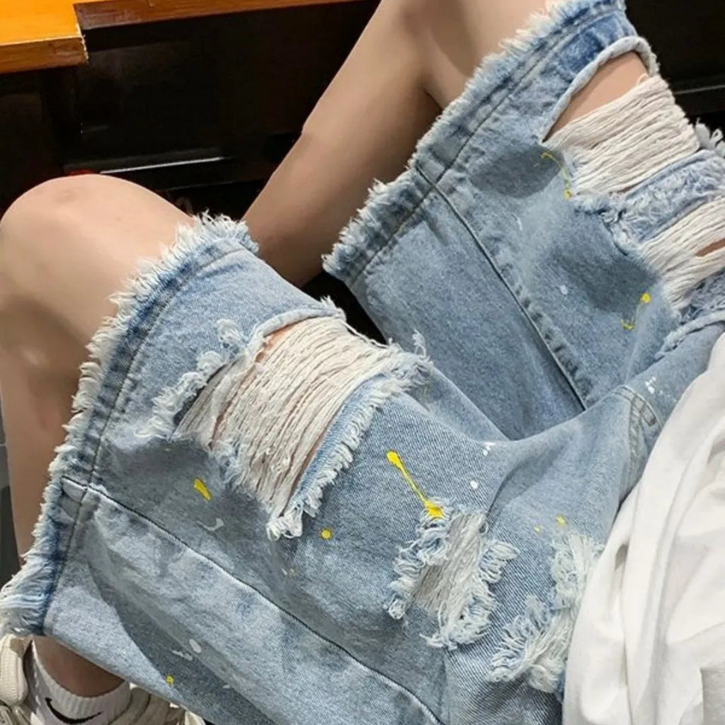 Men's casual water-washed denim shorts with distressed holes in black or light blue