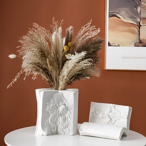 Ceramic book stand with glazed finish in modern simplicity style for desktop organisation