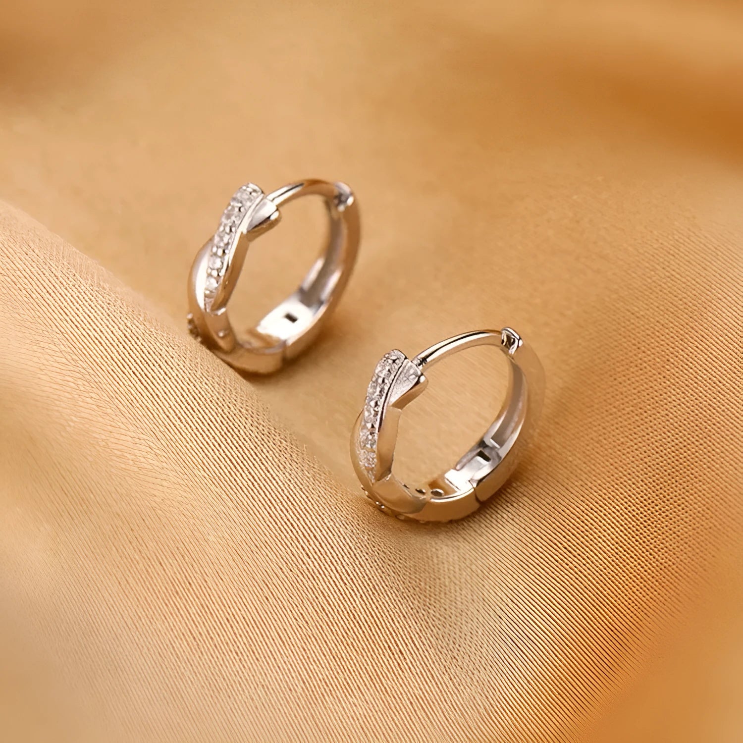 Geometric interwoven hemp rope earrings in gold and silver colour options