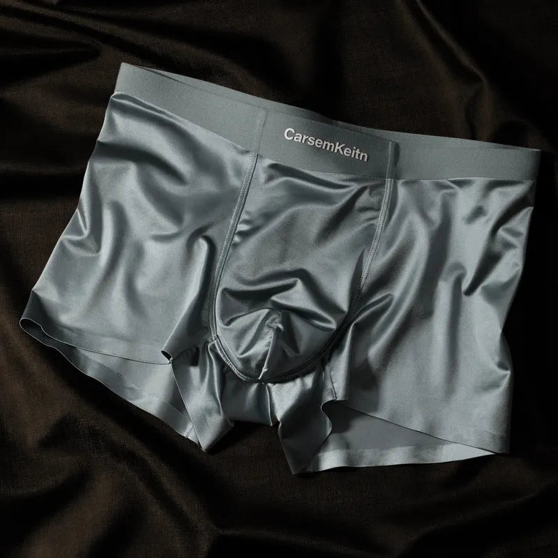 Men's colourblock ice silk seamless underwear in breathable nylon fabric on a white background.