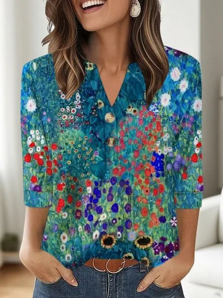 Women's casual V-neck top with 3D pattern in loose fit Japanese style