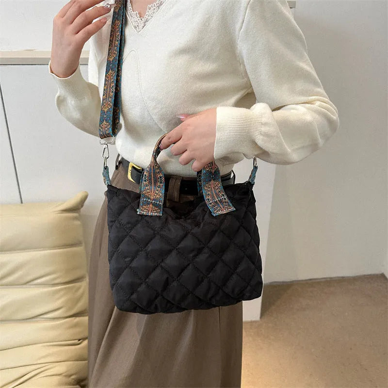 Soft Oxford cloth messenger bag with embroidered rhombus details in urban simplicity style