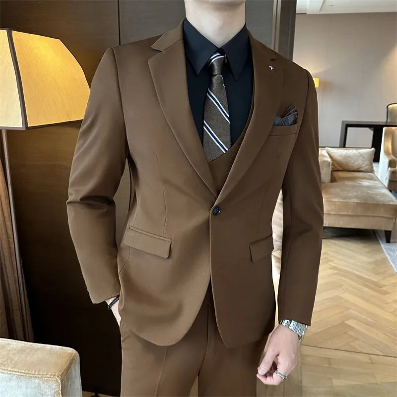 Men's slim fit formal blazer jacket in chemical fibre blend fabric available in multiple sizes