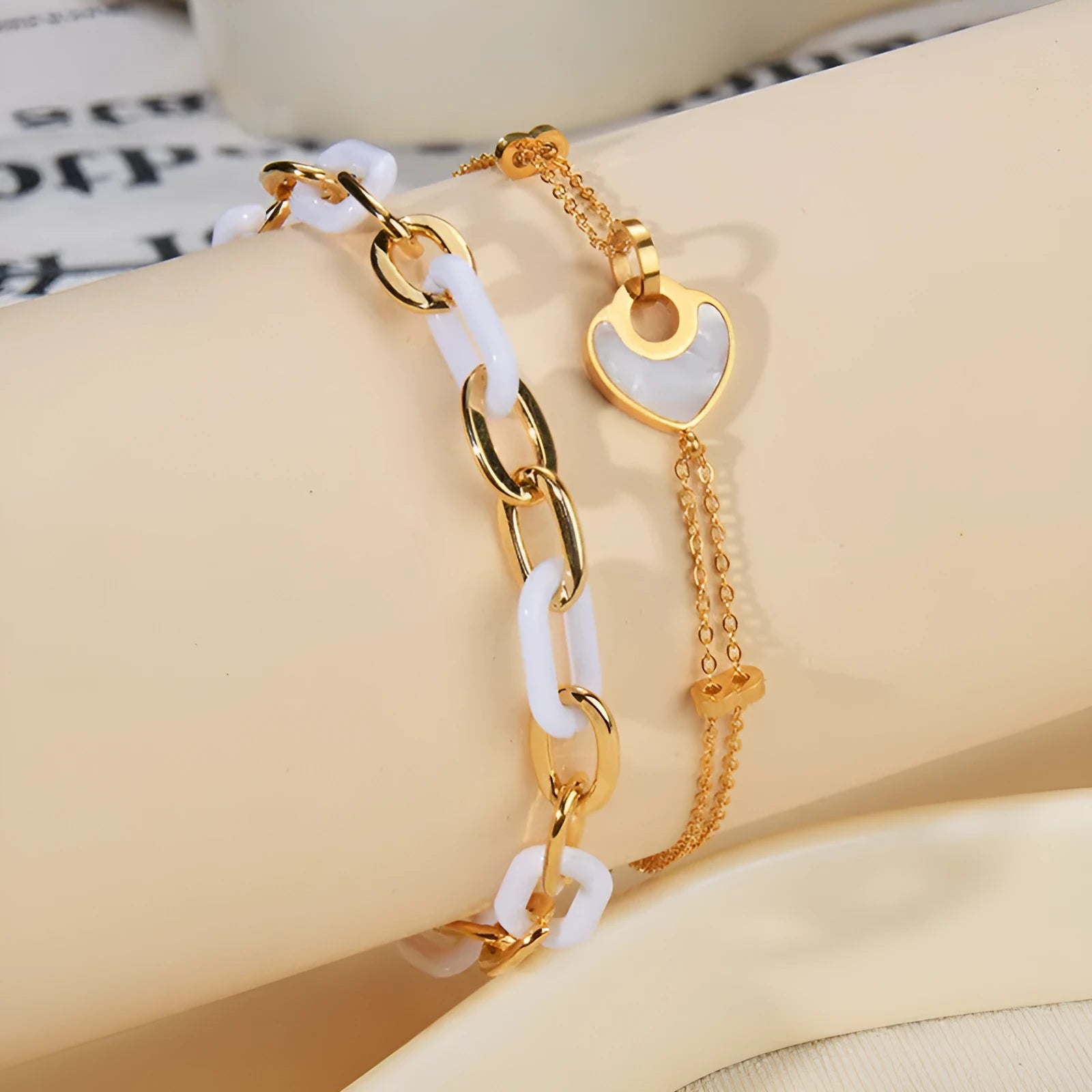 Women's stainless steel resin bracelet with double-layer heart design