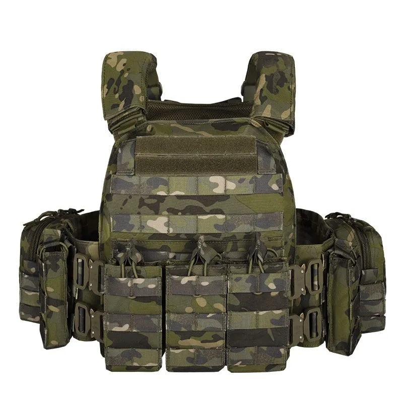 Men's camouflage tactical training vest in polyester with free size fit