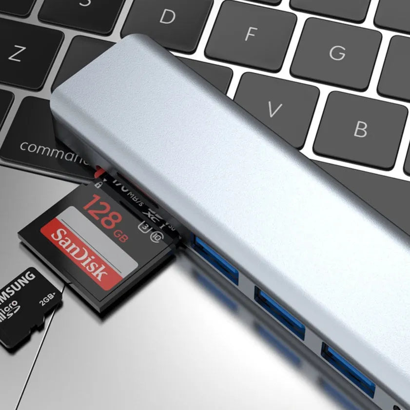 USB-C seven-port expander with 0.145m cable for laptop connectivity
