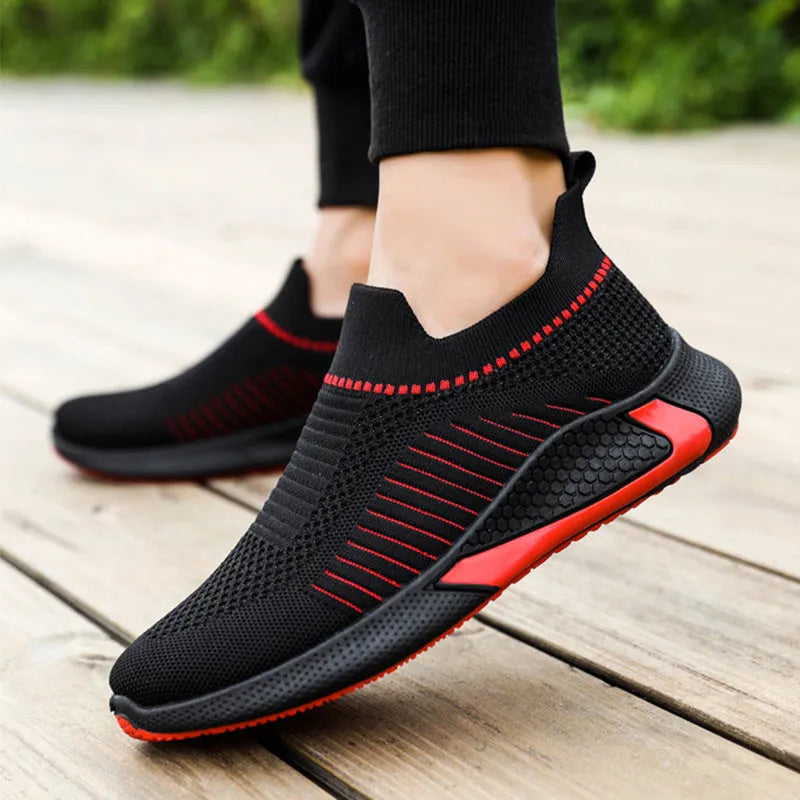 Men's mesh slip-on sneakers with striped design and front lace-up in black colour