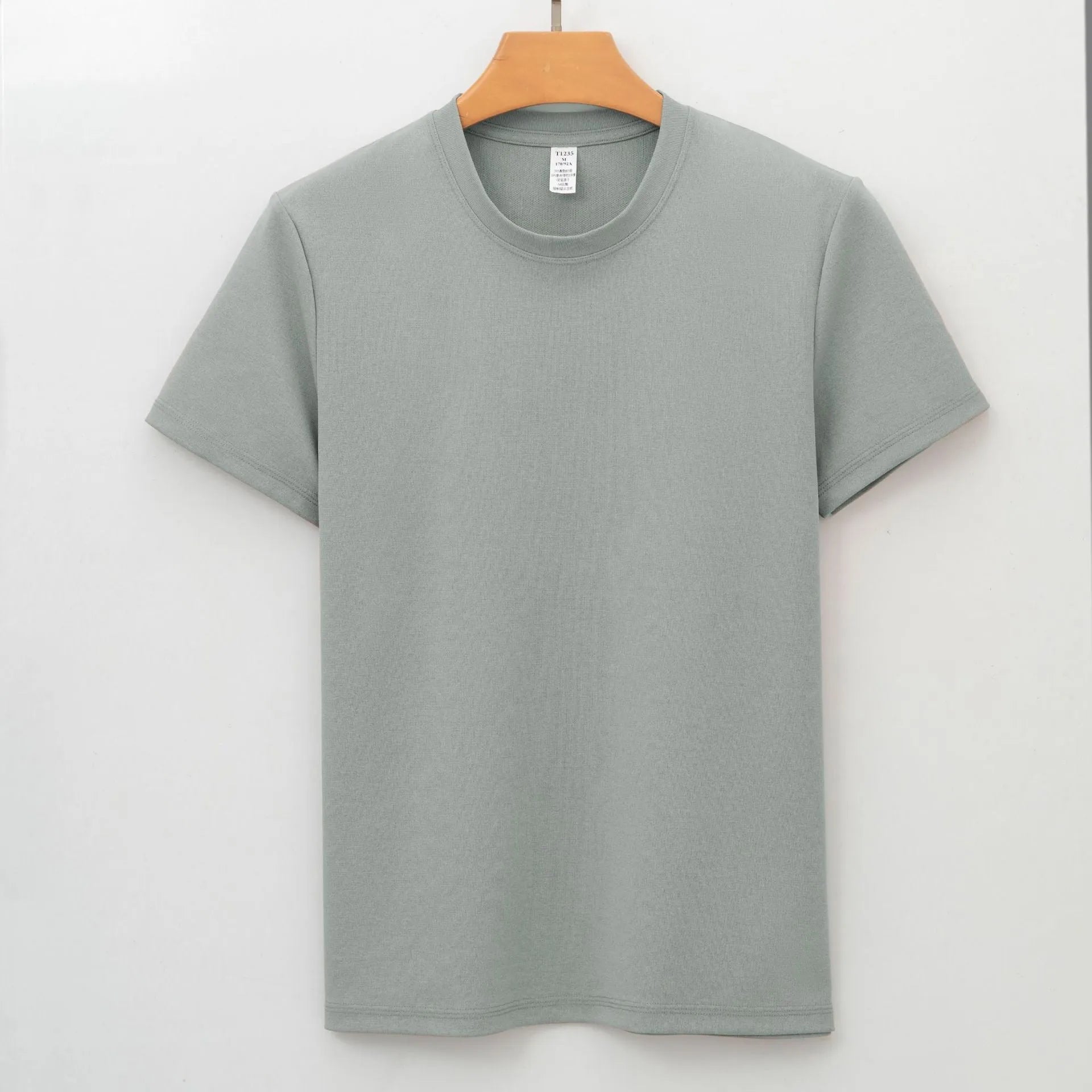Men's antibacterial quick-drying short sleeve t-shirt in solid colour with straight cut design