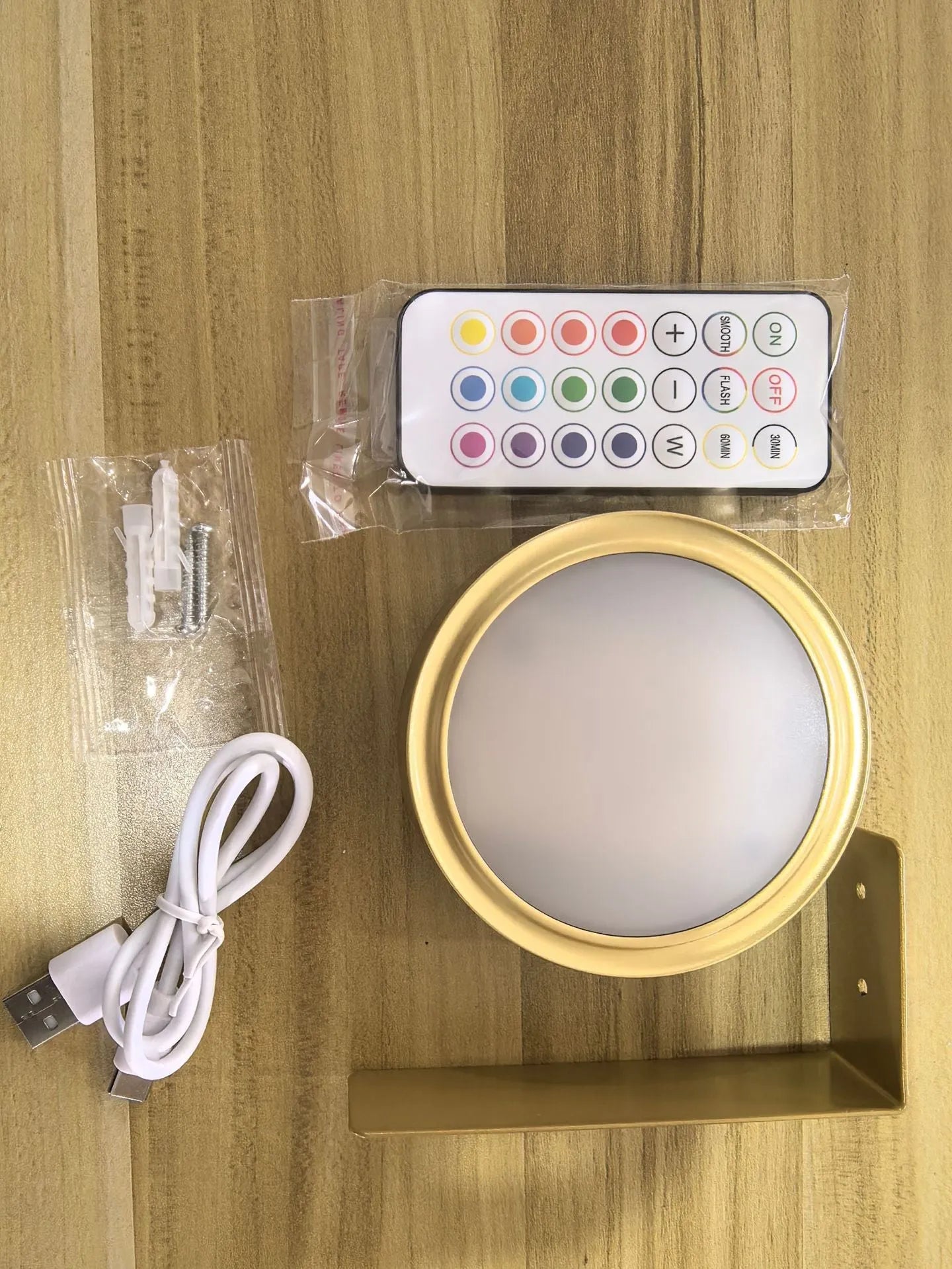 Wireless LED painting lamp with magnetic charging and remote control in black, white or gold finish