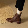 Women's black ankle boots with 5.5cm heel and pointed toe design
