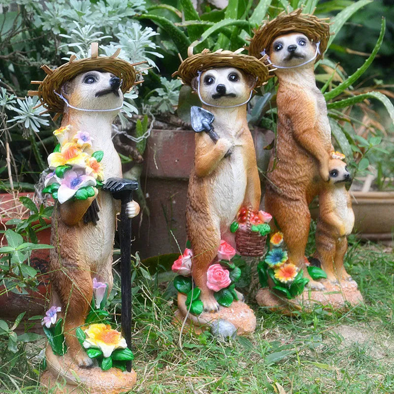 Straw hat mongoose garden ornament figurine with plastic resin construction