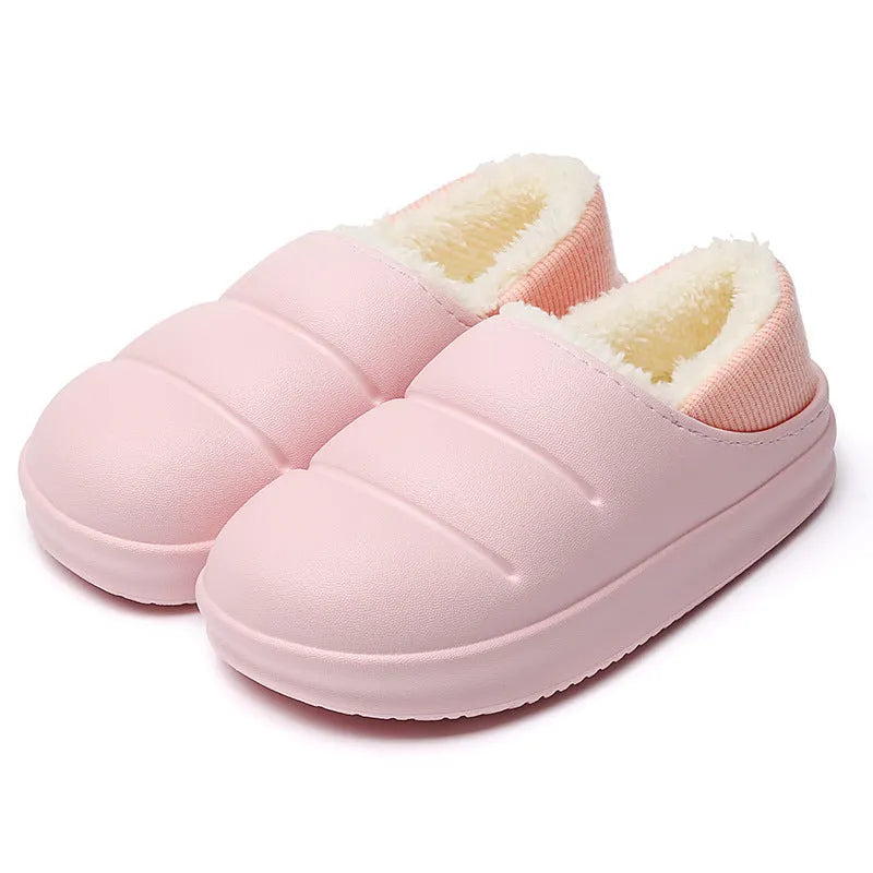 Women's waterproof garden slipper in green with plush lining and a textured non-slip EVA sole.