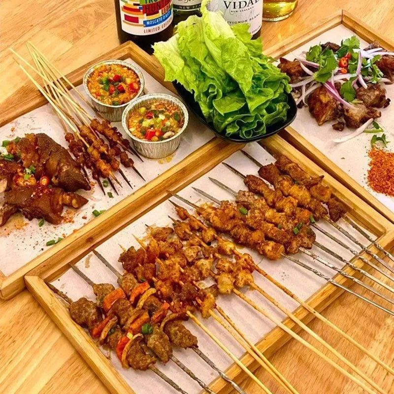 Square bamboo tray with brown handle for barbecue shops and commercial kitchens