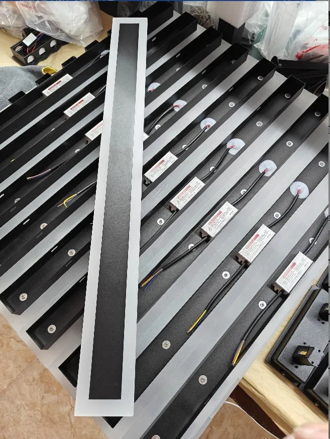 Outdoor straight LED strip wall lamp with wrought iron shell, 150cm length, IP65 waterproof rating