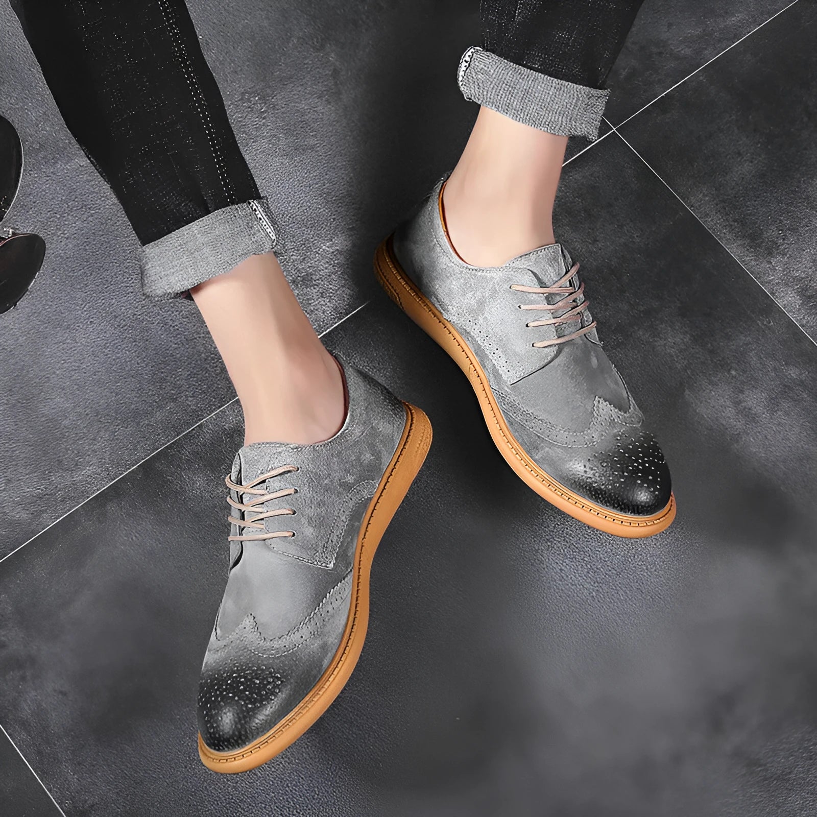 Men's black business formal leather shoes with lace-up design and rubber sole