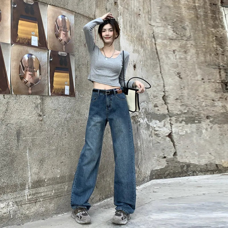 Women's retro blue straight-leg jeans with high waist in cotton denim fabric