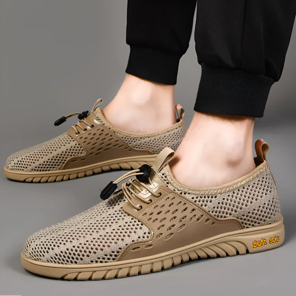Men's black mesh casual sports shoes with elastic band and rubber sole