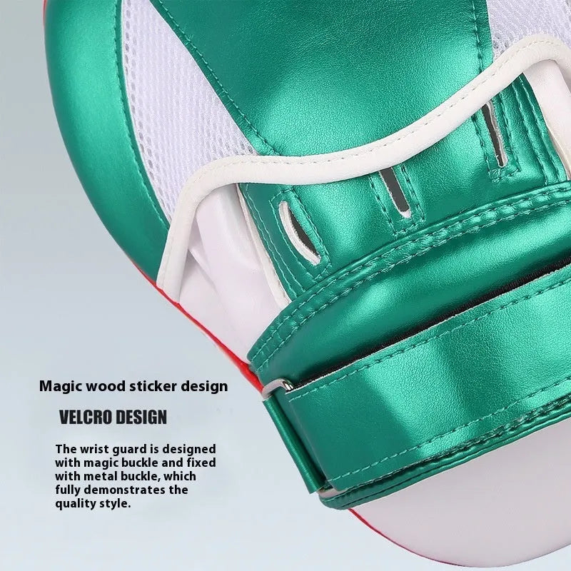 Vertical boxer Sanda baffle target training equipment in gold and green colours