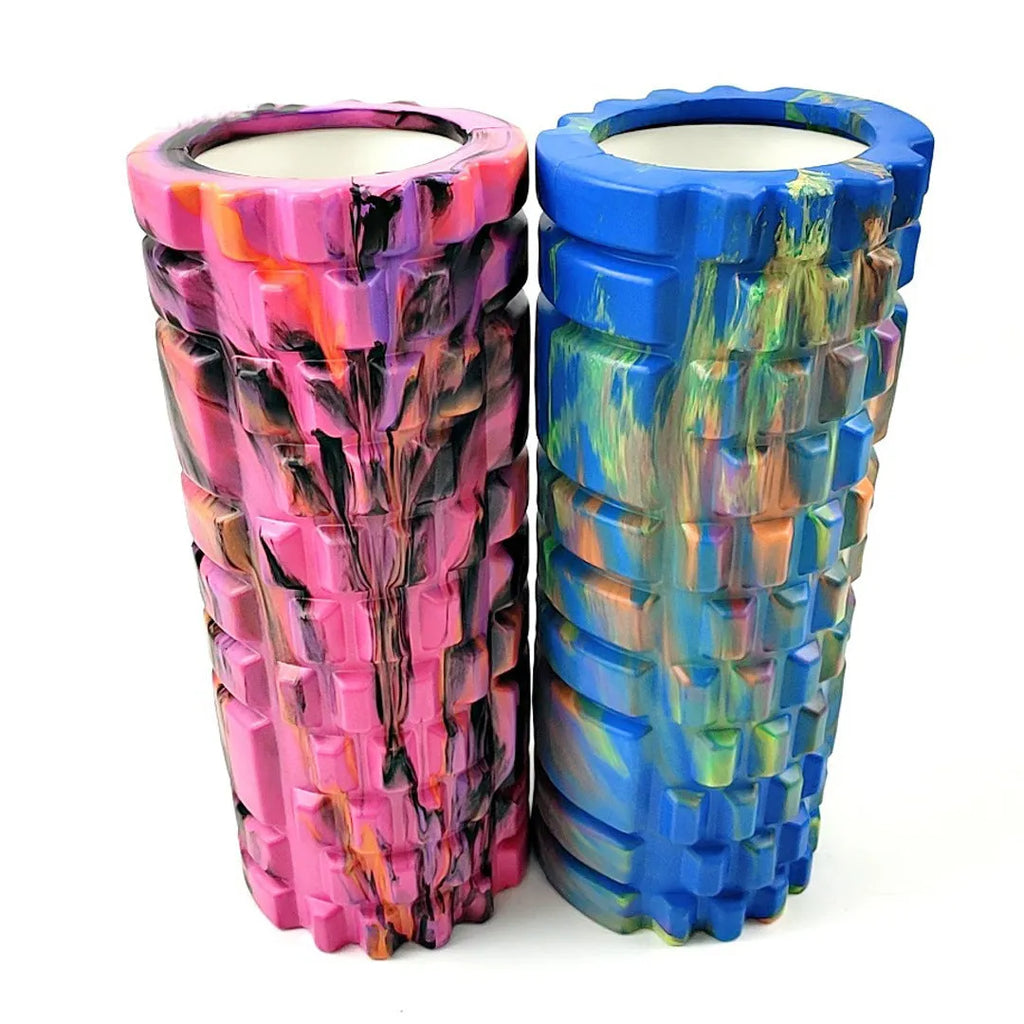33 cm long camouflage-patterned EVA foam roller for fitness and massage.