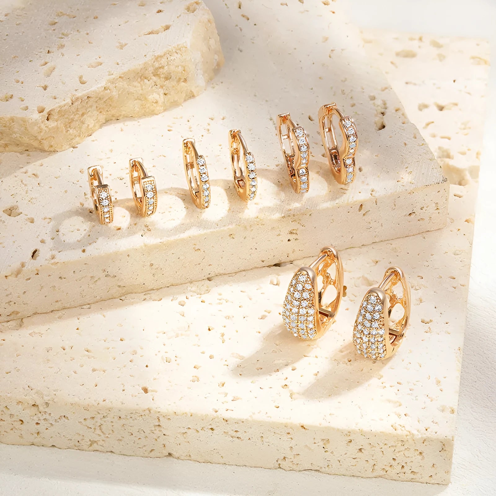 Brass gold plated heart-shaped zircon ear clip earrings with gang drill elements