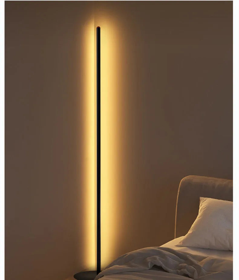 Vertical aluminium alloy floor lamp with modern simple design for home and hotel use